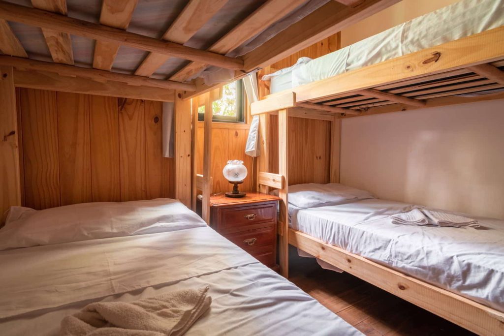 delmangrullo-bedroom2